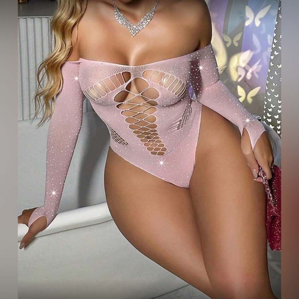 ✨Sparkling Pink Lace teddy 🧸